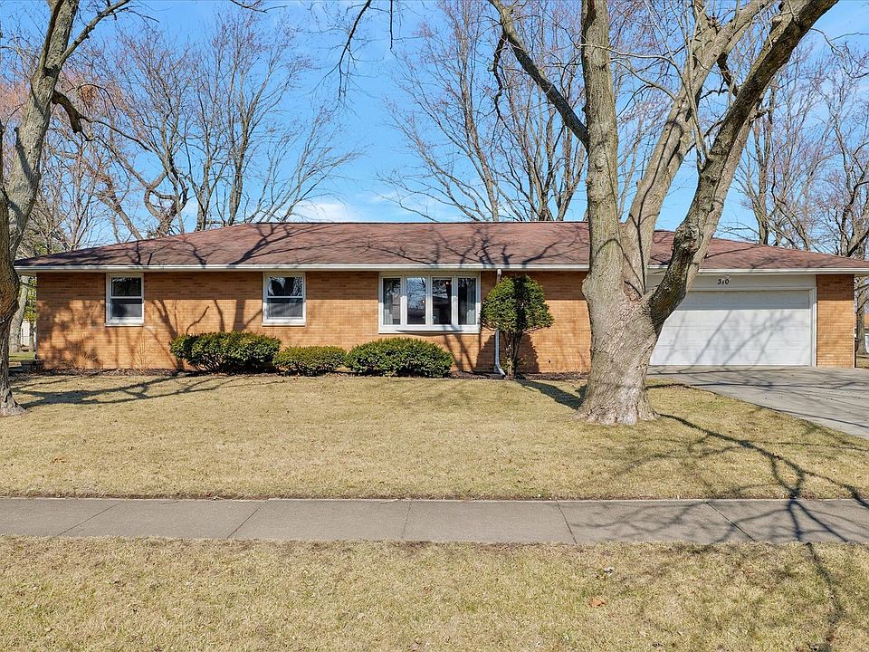 310 E Franklin St, Fisher, IL 61843 Zillow