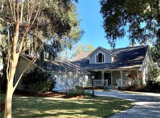8 Sandy Creek Rd, Savannah, GA 31410