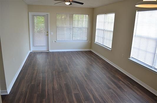 4th image of 8159 Heirloom Dr