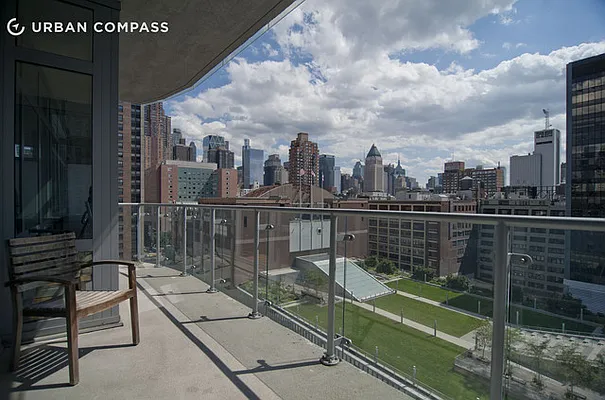 Sold by Compass | media 4