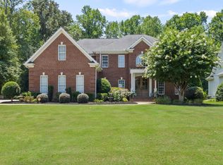 215 Huddersfield Dr, Simpsonville, SC 29681