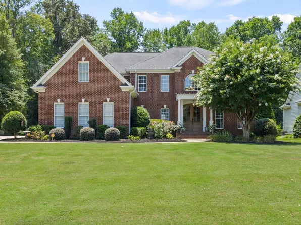 215 Huddersfield Dr, Simpsonville, SC 29681