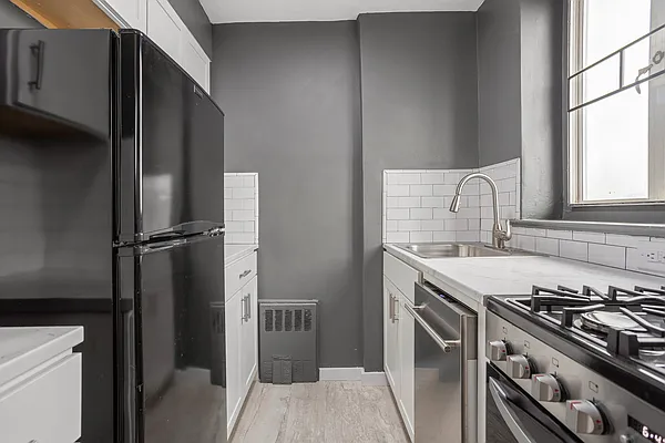 Sold by SPiRALNY | media 14