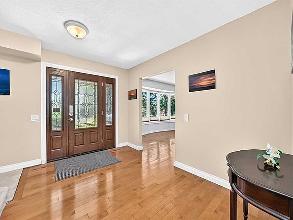 2nd image of 316 W Parkland Way SE