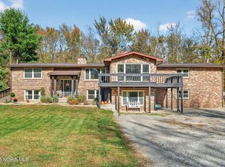 11260 Monclova Rd, Monclova, OH 43542