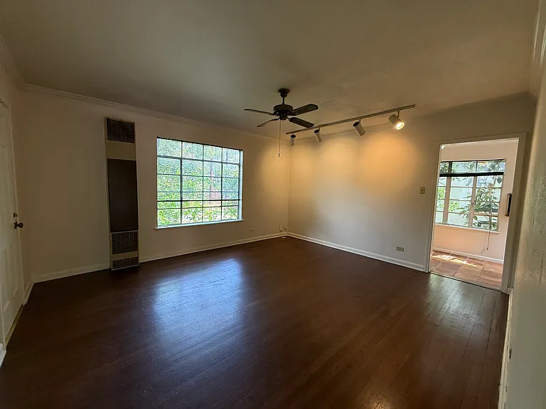 230 E Mulberry Ave #2 — Photo 4