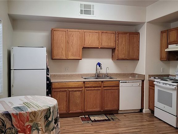 5th image of 2151 Hussium Hills St Unit 104