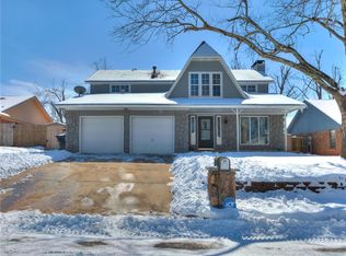 2412 Butternut Pl, Edmond, OK 73013