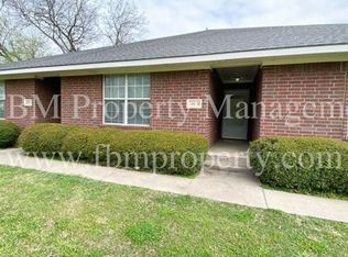 202 E Hinton St #B, Tioga, TX 76271