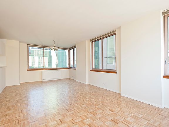 3rd image of 235 E 40th St APT 36D
