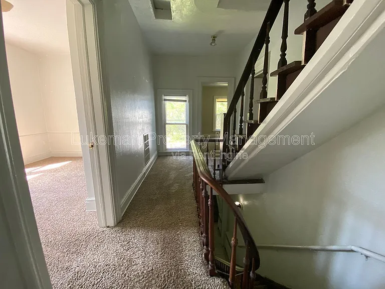 431 W Vine St — Photo 19