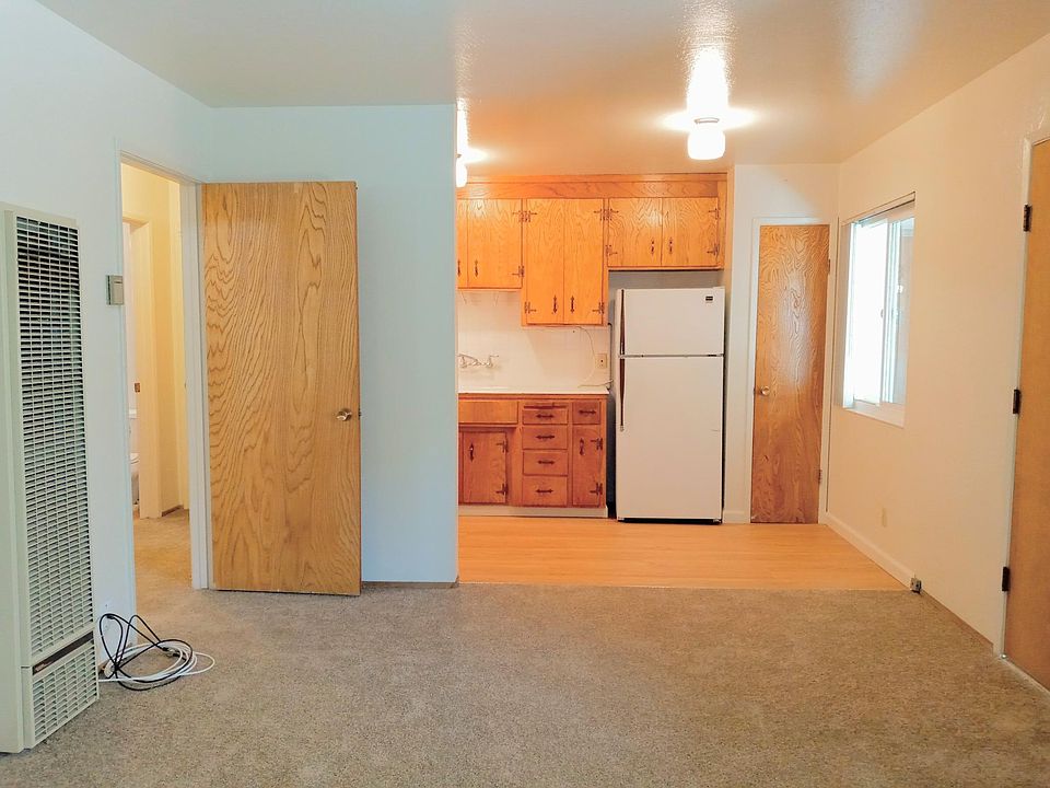 1st image of 842 Los Padres Blvd