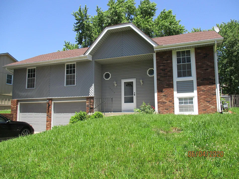 15308 W 82nd Ter