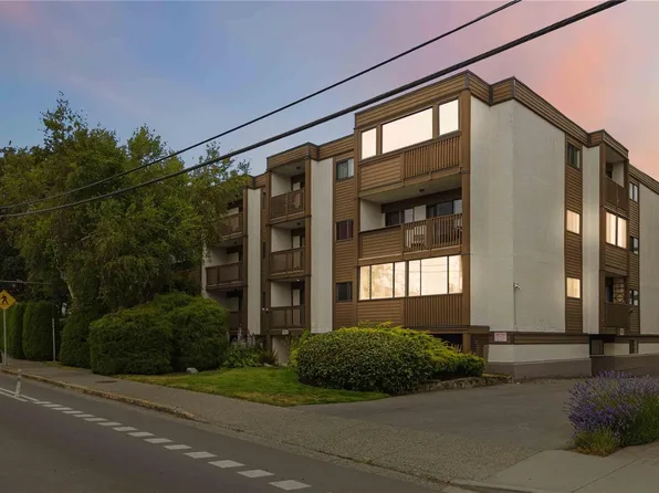 830 Esquimalt Rd #304, Esquimalt, BC V9A 3M4