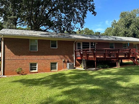 5th image of 5574 Laurel Ln NW