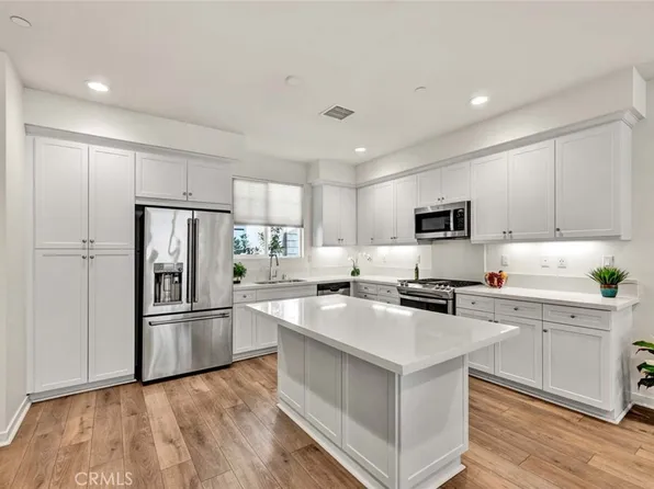 1104 Edgeton Ct, Tustin, CA 92780