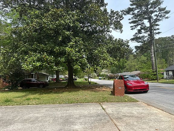 5th image of 2505 Plantation Dr