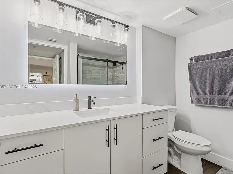 2640 S University Dr #111 — Photo 5
