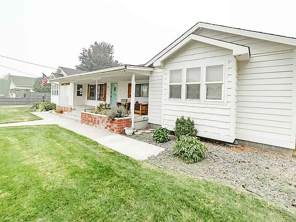 2nd image of 1707 N Road 60