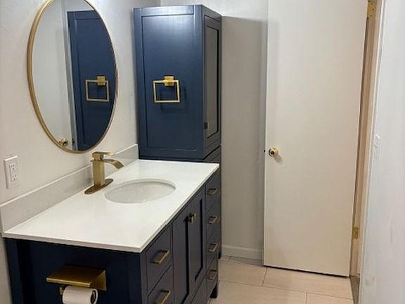 5th image of 4406 E 68th St Unit 372