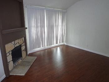 5th image of 1443 Pheasant Ct