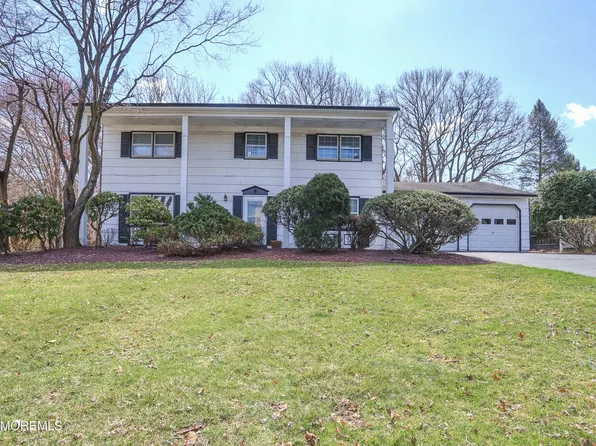 11 Prince Edward Road, Morganville, NJ 07751