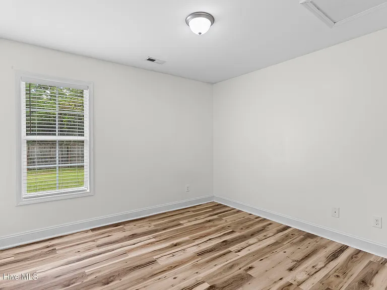 216 Jasmine Ln — Photo 22