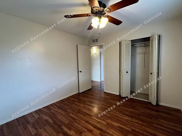 12229 N 48th Ave — Photo 20