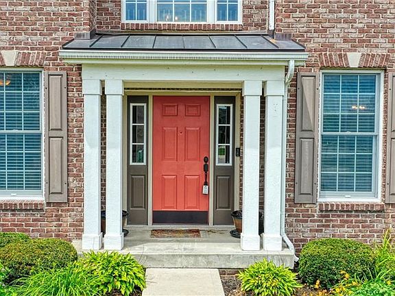 3rd image of 9064 Hearthstone Dr