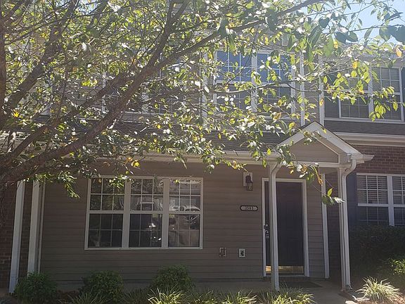 4th image of 3581 Draycott Ave