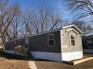 209 S 3rd St, Edwardsville, KS 66113