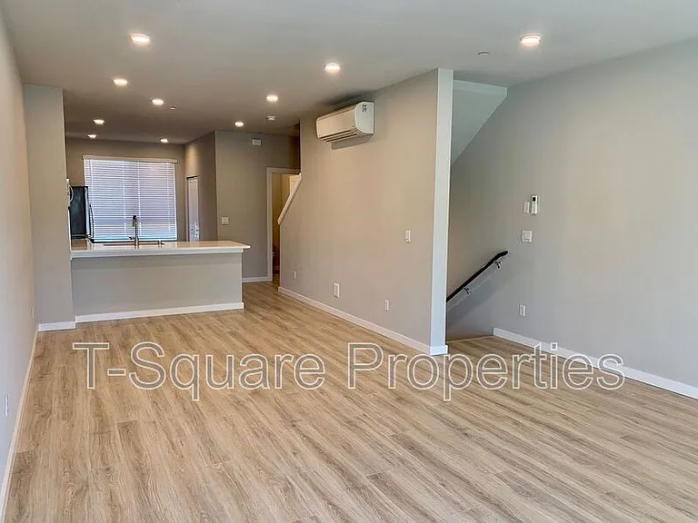 14925 44th Ave W #B3 — Photo 2