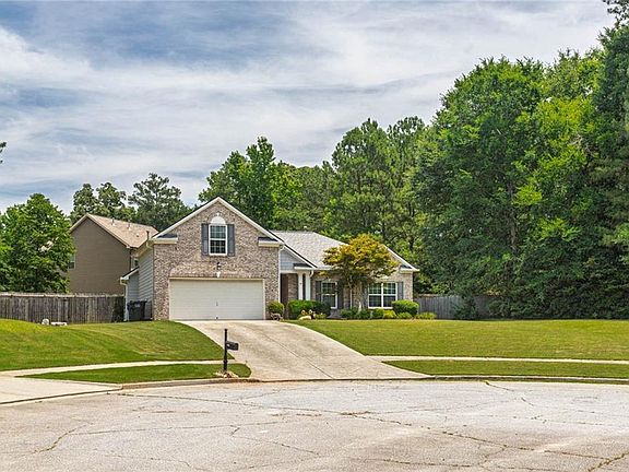 3rd image of 3225 Moss Ct