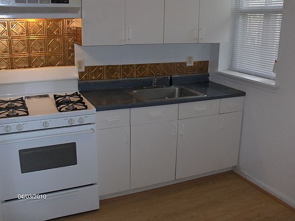 kitchen new floor & back slash