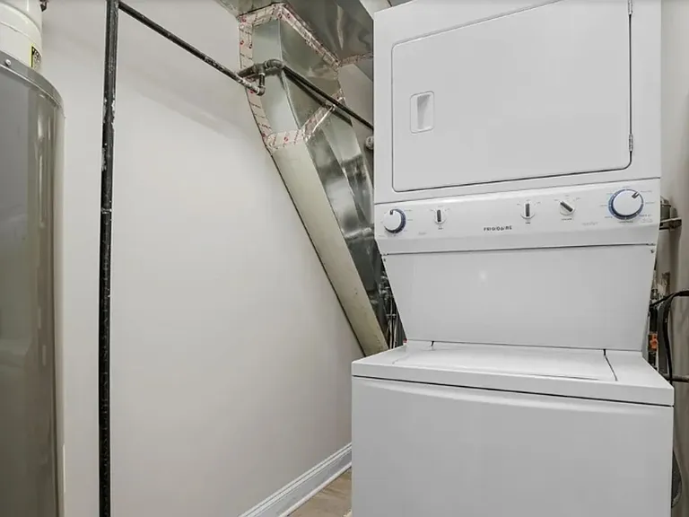 4530 S Michigan Ave #3 — Photo 8