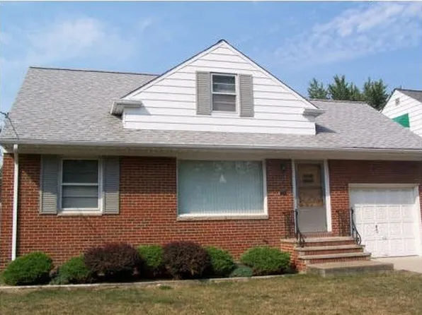 409 Halle Dr, Euclid, OH 44132