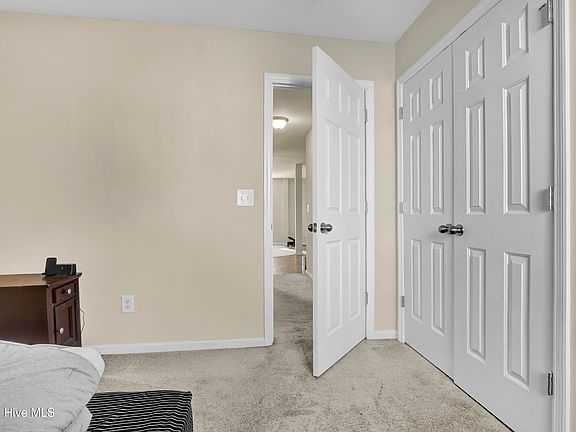 5th image of 710 Savannah Drive
