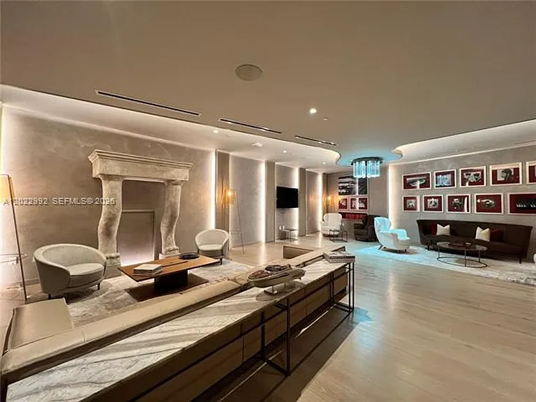 1000 Brickell Plz #1903 — Photo 32