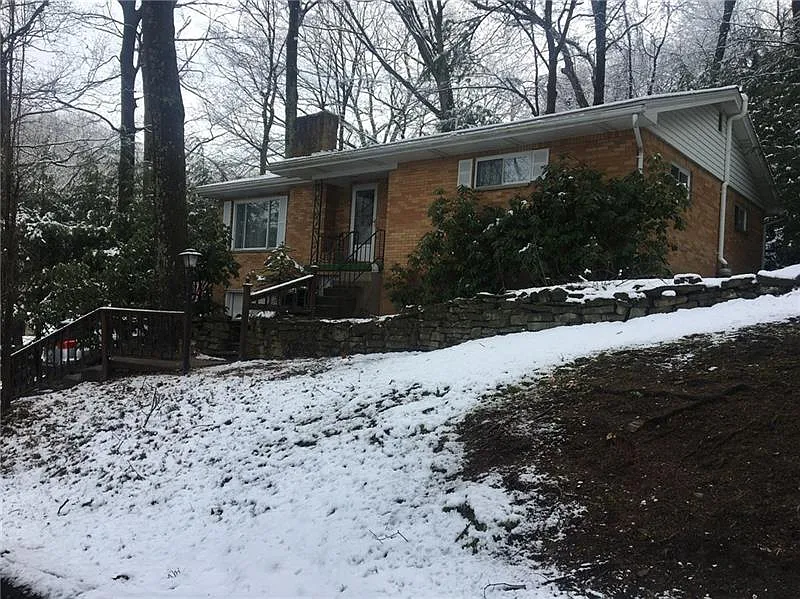109 Bradford Ln photo 1