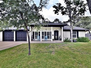 1619 Hilltop Ln, Pantego, TX 76013