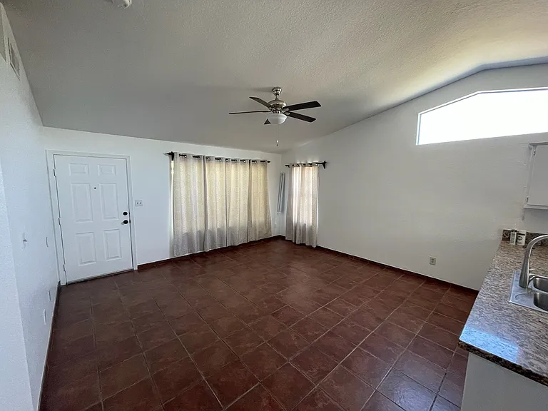 503 Littlejohn Ave — Photo 4