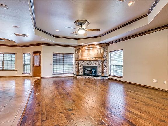5th image of 247 Shirley Ln NE