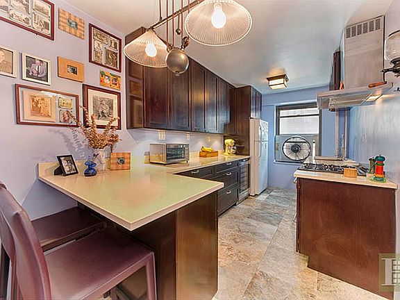 2nd image of 264 Broadway Unit B1307