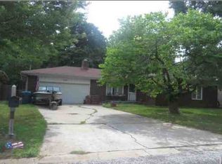 1132 S Paula Ave, Springfield, MO 65804