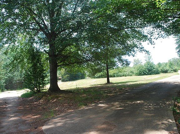 2nd image of 714 K St