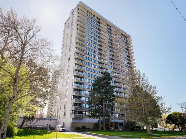 647 Michigan St #1401, Victoria, BC V8V 1S9