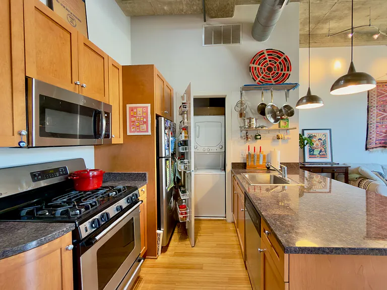 2328 Champlain St NW #420 — Photo 7