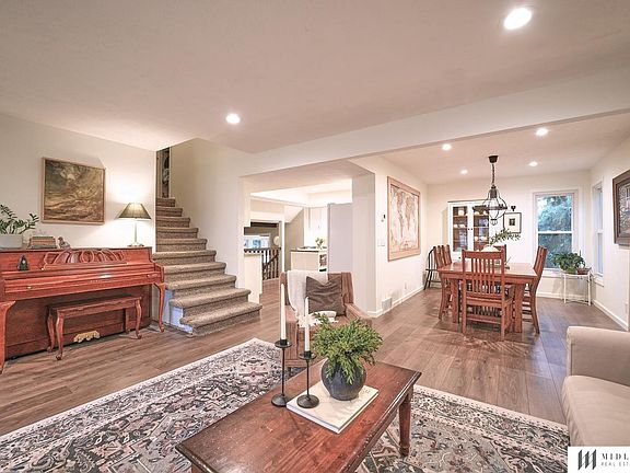 2nd image of 3505 Leawood Dr