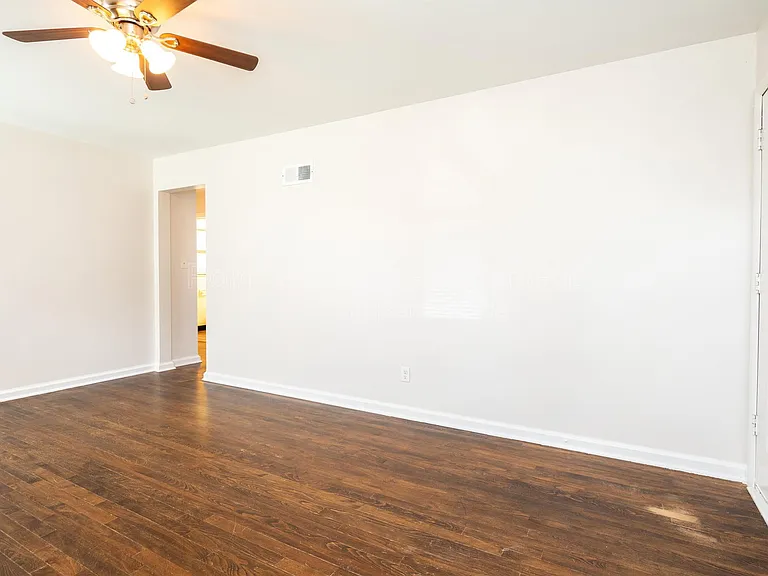4710 E Mount Vernon St #4710 — Photo 4