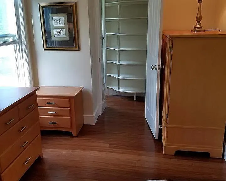 148 Middle Ave — Photo 13